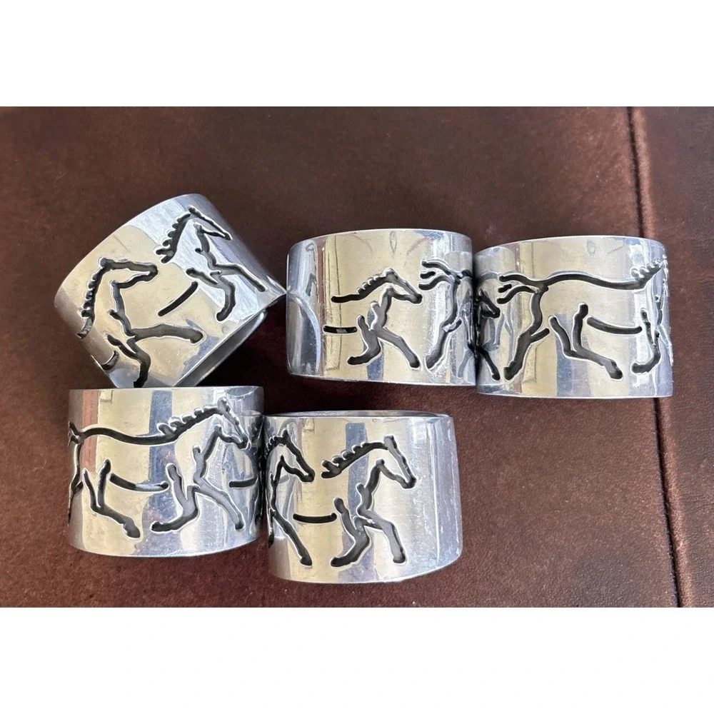 Napkin Rings Metal Silvertone Southwestern Running Horses Western Cowboy Set 5